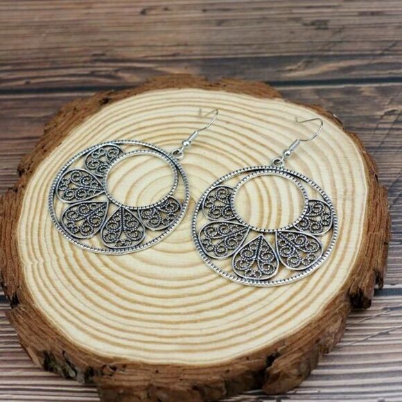 5/$25 Silver Color Cut Out Round Statement Earrings earrings earrings - Picture 4 of 5